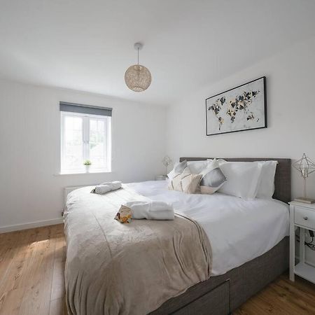 Stylish 2-Bed Home - For Company Contractor And Leisure Stays - Nec, Airport, Hs2, Contractors, Resort World Birmingham Extérieur photo
